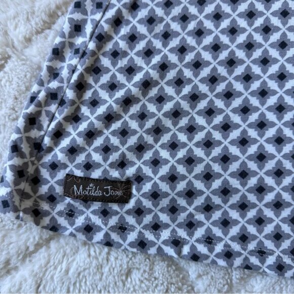 Matilda Jane | Gray & Maze Geometric Starstruck Tee | Size Small - Picture 8 of 11